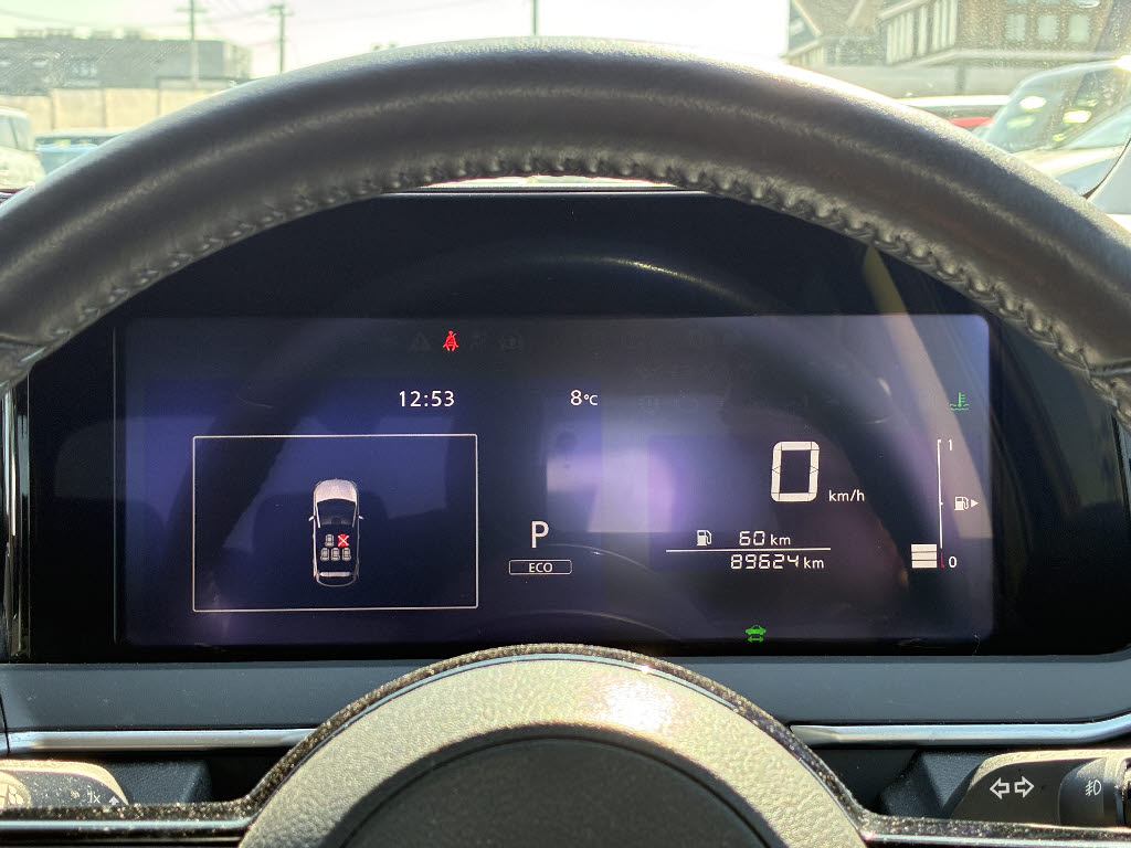 ニッサン ノート X FOUR 4WD