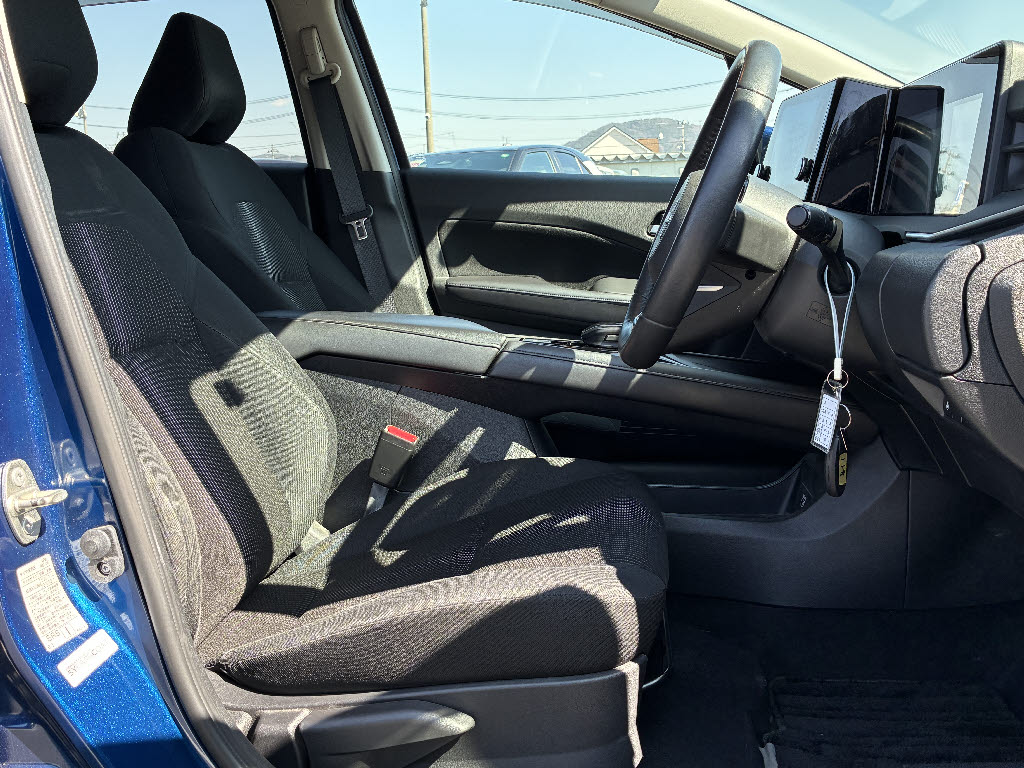 ニッサン ノート X FOUR 4WD