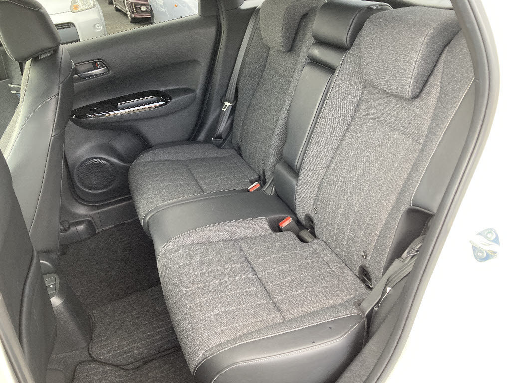 ホンダ フィット e:HEVﾎｰﾑ 4WD