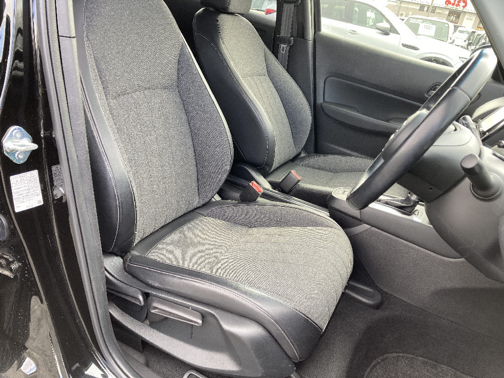 ホンダ フィット e:HEVﾎｰﾑ 4WD