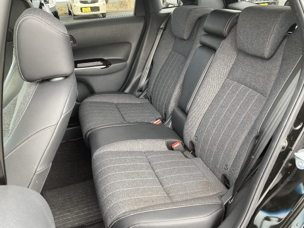 ホンダ フィット e:HEVﾎｰﾑ 4WD