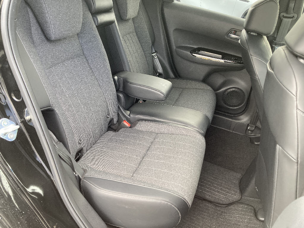 ホンダ フィット e:HEVﾎｰﾑ 4WD