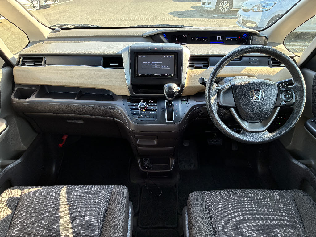 ホンダ フリード G・ﾎﾝﾀﾞｾﾝｼﾝｸﾞ 4WD