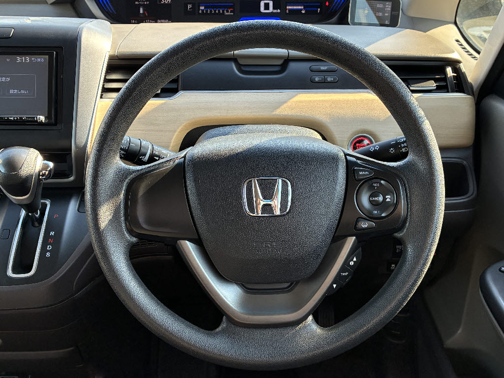 ホンダ フリード G・ﾎﾝﾀﾞｾﾝｼﾝｸﾞ 4WD