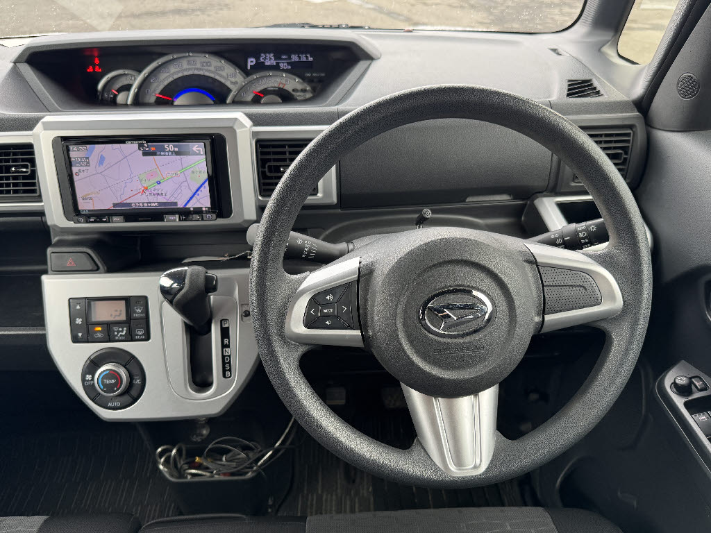 ダイハツ ウエイク X SA 4WD