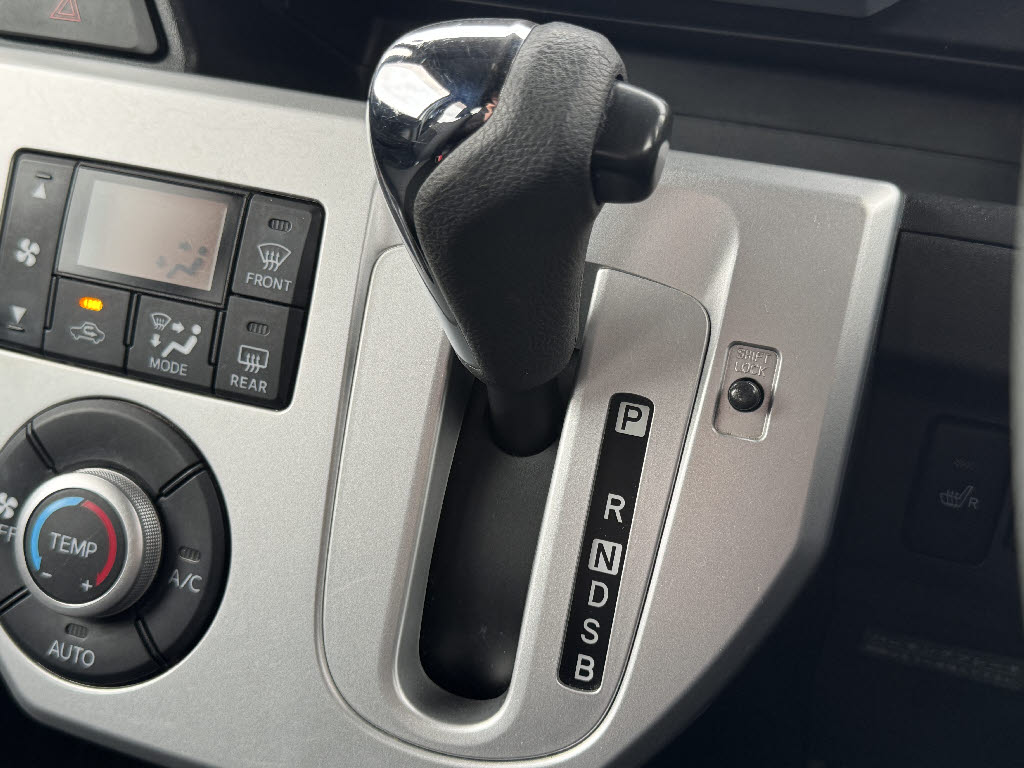 ダイハツ ウエイク X SA 4WD