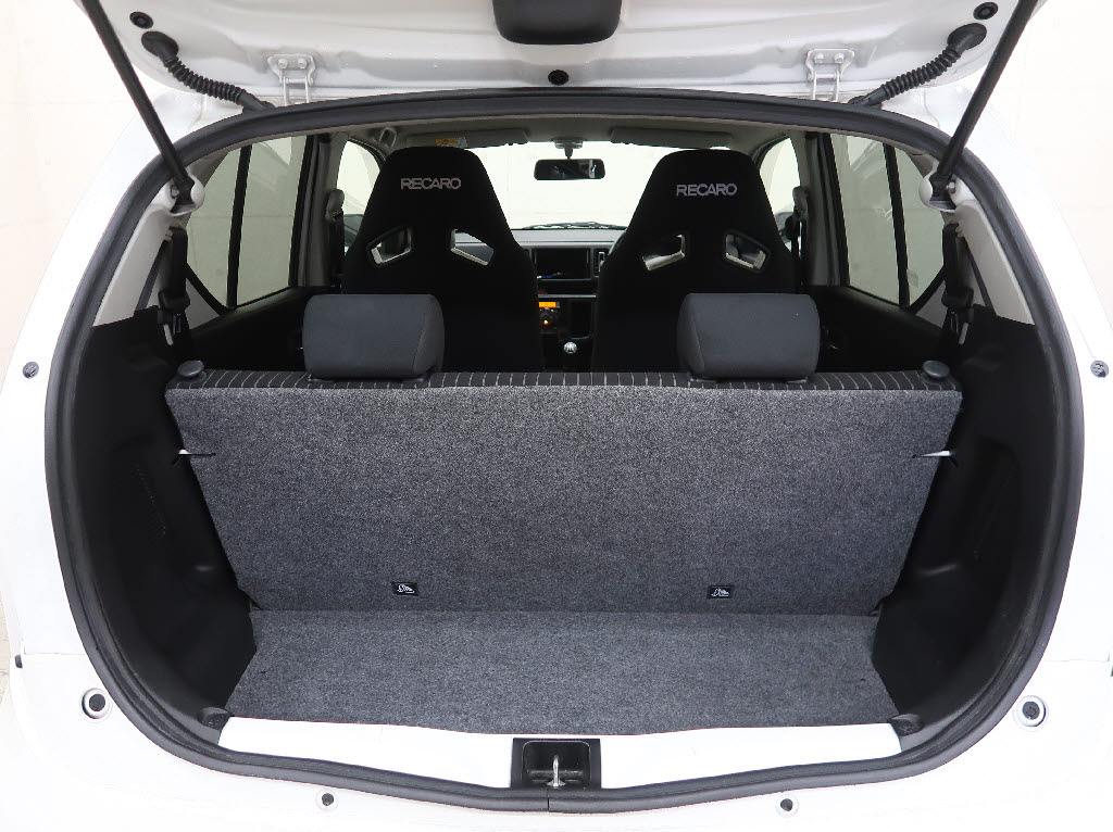 スズキ アルト ベースグレード