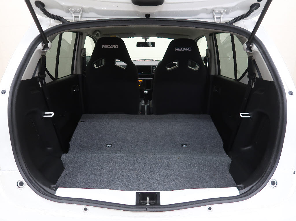 スズキ アルト ベースグレード