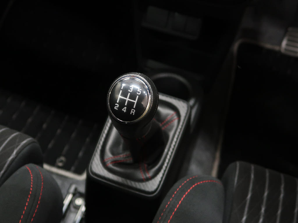 スズキ アルト ベースグレード