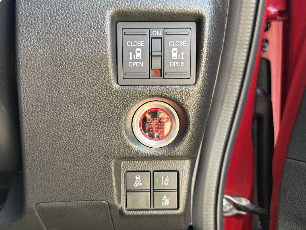 ホンダ Ｎ　ＢＯＸカスタム G・Lﾎﾝﾀﾞｾﾝｼﾝｸﾞ 4WD