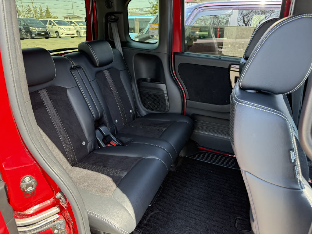 ホンダ Ｎ　ＢＯＸカスタム G・Lﾎﾝﾀﾞｾﾝｼﾝｸﾞ 4WD