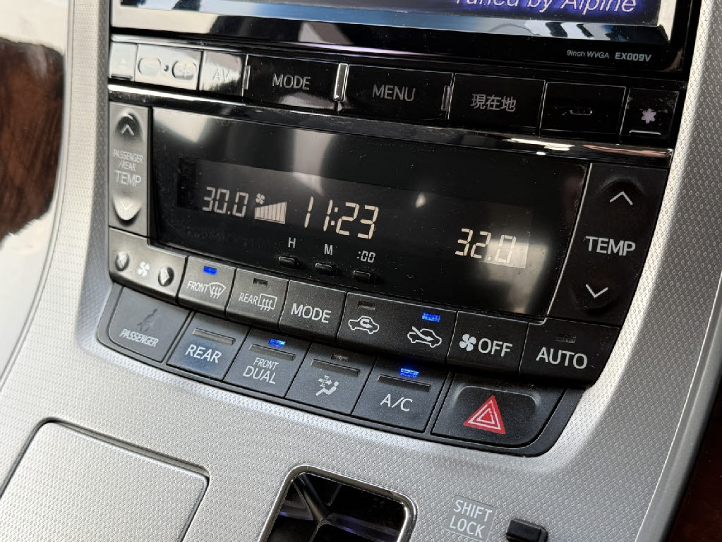 トヨタ ヴェルファイア 2.4Z 4WD