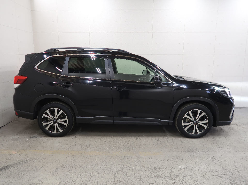 スバル フォレスター ﾌﾟﾚﾐｱﾑ 4WD