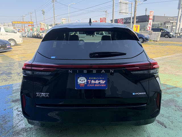 ニッサン オーラ Ｇレザーエディション
