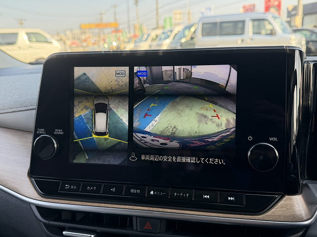 ニッサン オーラ Ｇレザーエディション