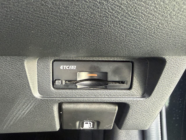 ニッサン オーラ Ｇレザーエディション