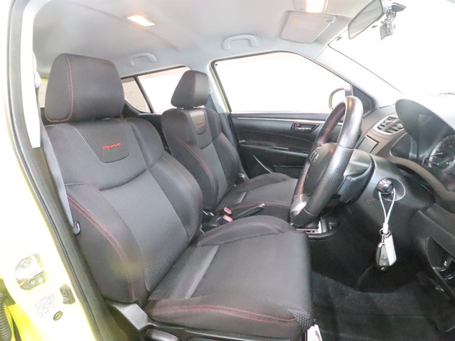 スズキ スイフト スポーツ