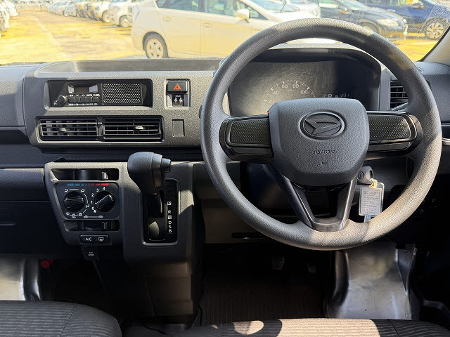 ダイハツ ハイゼットカーゴＶ デラックス