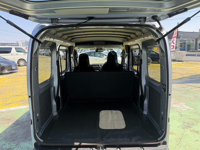 ダイハツ ハイゼットカーゴＶ デラックス