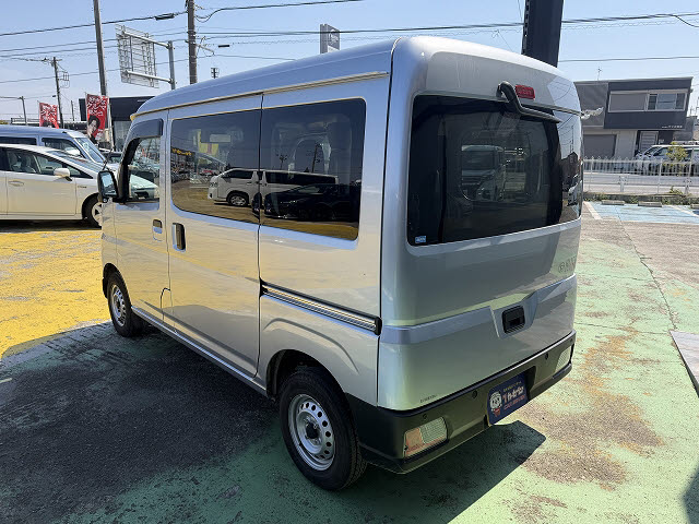 ダイハツ ハイゼットカーゴＶ デラックス