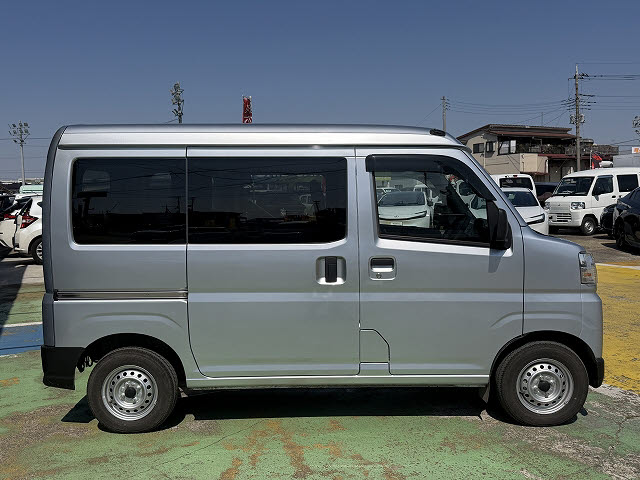 ダイハツ ハイゼットカーゴＶ デラックス