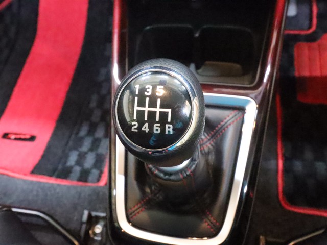 スズキ スイフト スポーツ