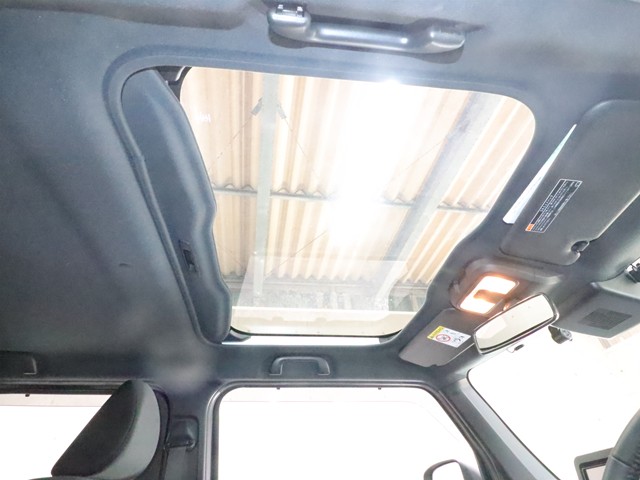 ダイハツ タフト Gダーククロムベンチャー