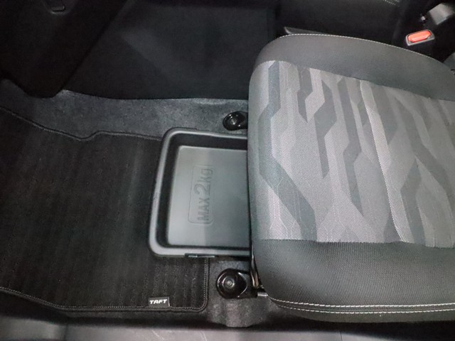 ダイハツ タフト Gダーククロムベンチャー