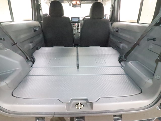 ダイハツ タフト Gダーククロムベンチャー