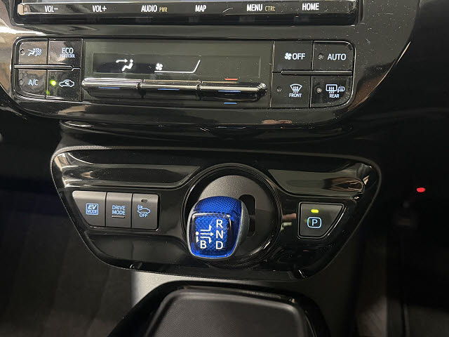 トヨタ プリウス Ａプレミアム