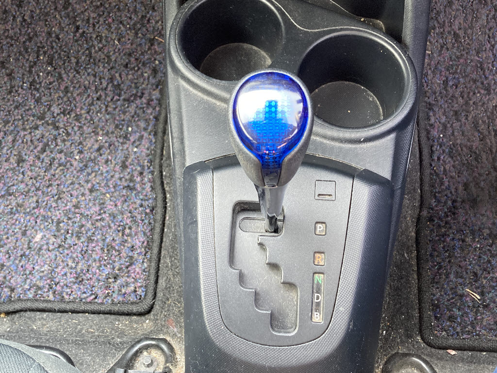 トヨタ アクア S