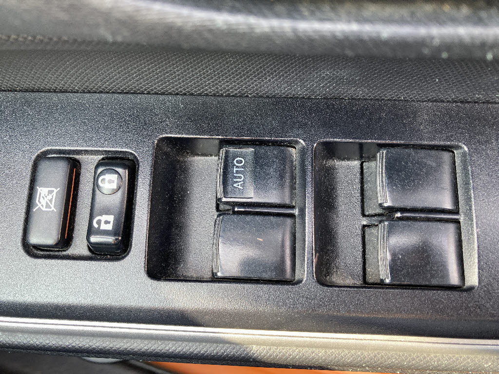 トヨタ アクア S