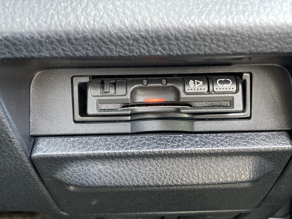 トヨタ ヴォクシー ＺＳ