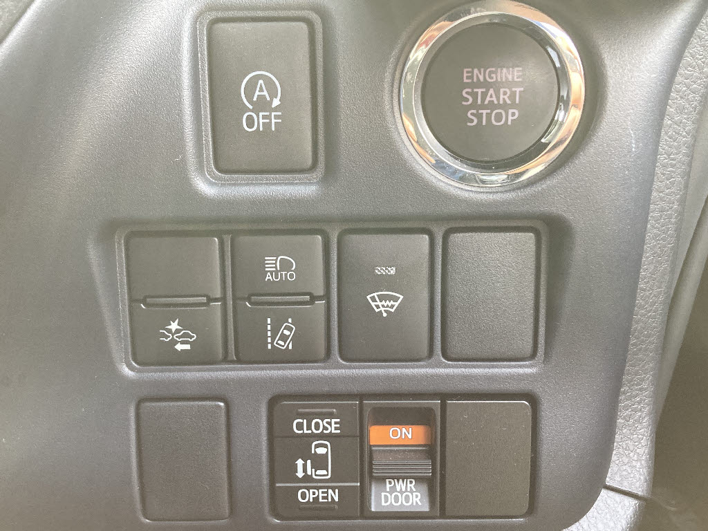 トヨタ ヴォクシー ＺＳ