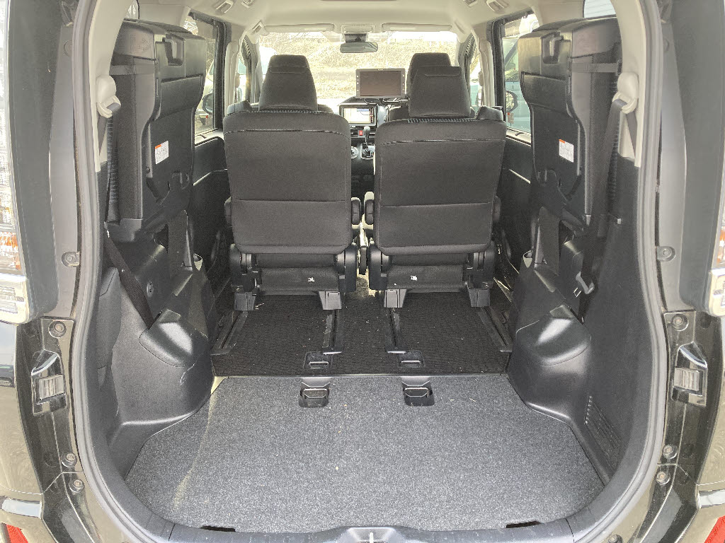 トヨタ ヴォクシー ＺＳ