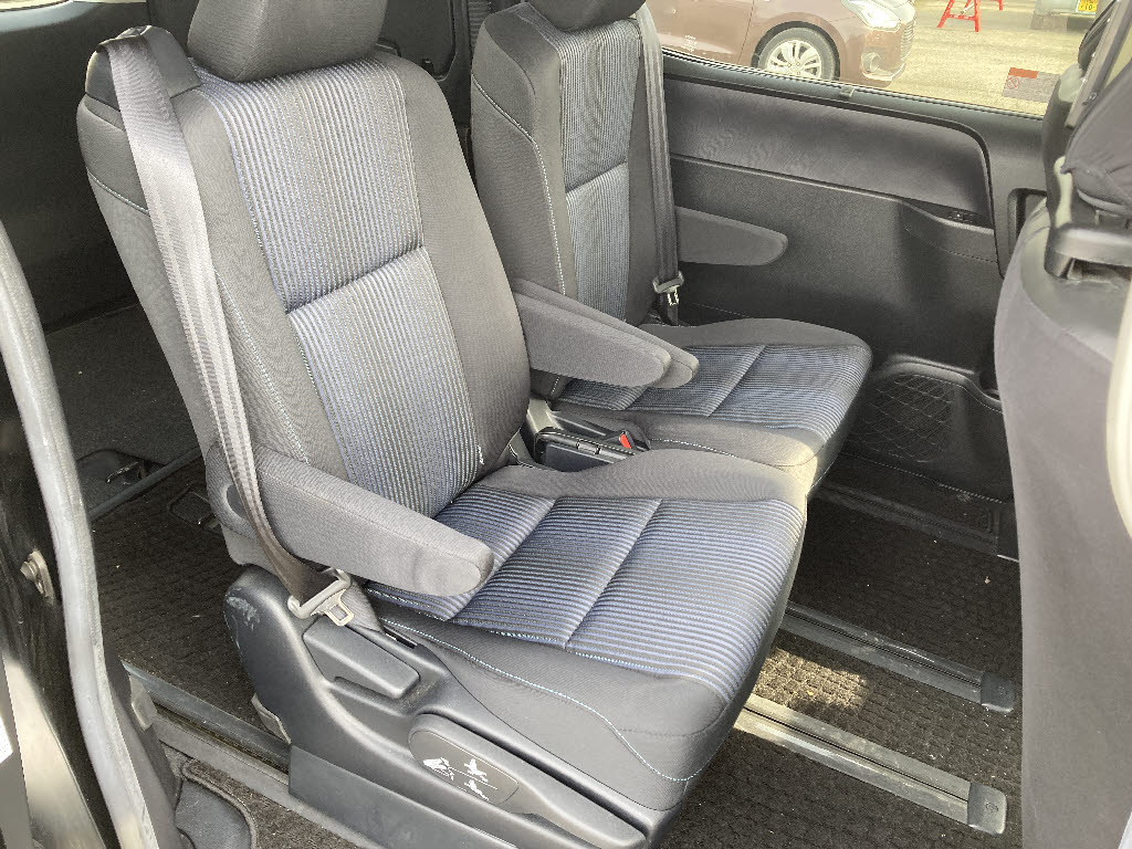 トヨタ ヴォクシー ＺＳ