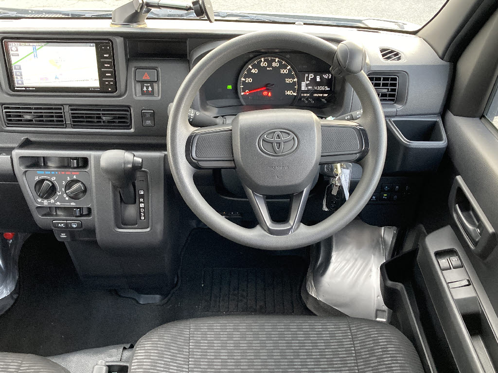 トヨタ ピクシスＶ ﾃﾞﾗｯｸｽ