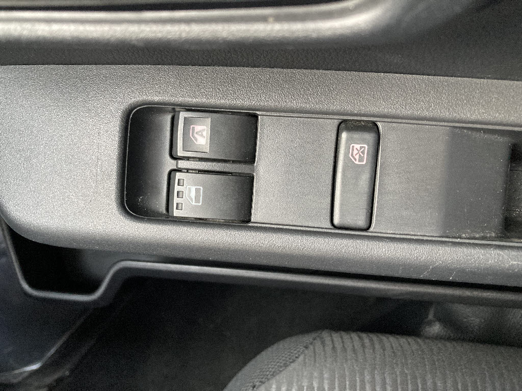 トヨタ ピクシスＶ ﾃﾞﾗｯｸｽ