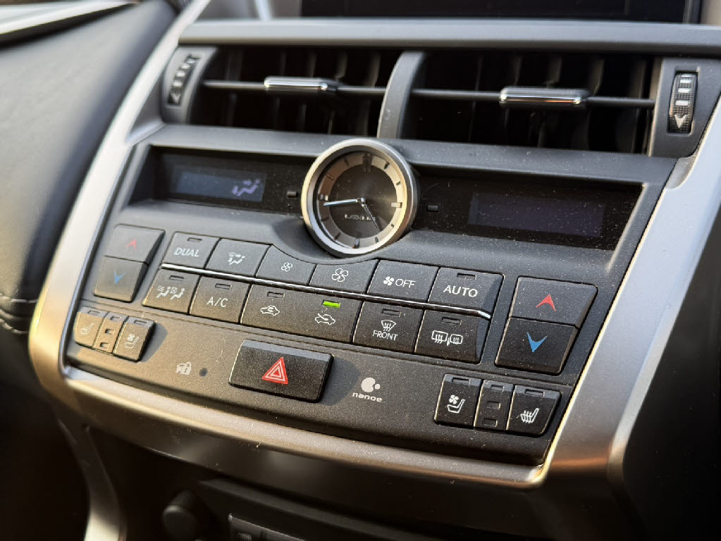 レクサス レクサス ＮＸ NX200t ﾊﾞｰｼﾞｮﾝL