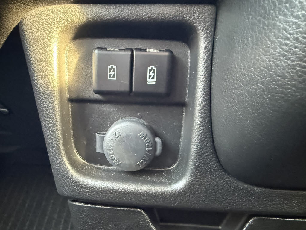 三菱 デリカＤ：２ ﾊｲﾌﾞﾘｯﾄﾞMZ 全方位ｶﾒﾗﾊﾟｯｸ