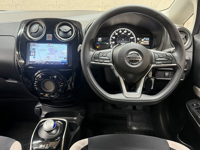 ニッサン ノート ｅパワーＢ