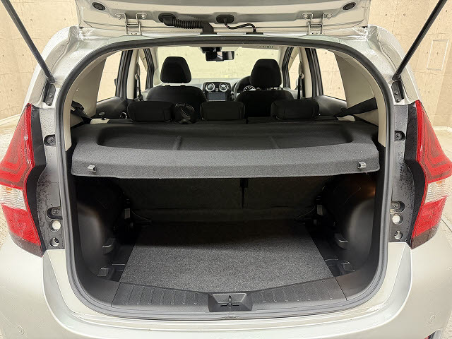 ニッサン ノート ｅパワーＢ