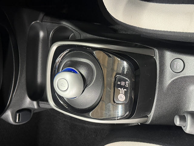 ニッサン ノート ｅパワーＢ