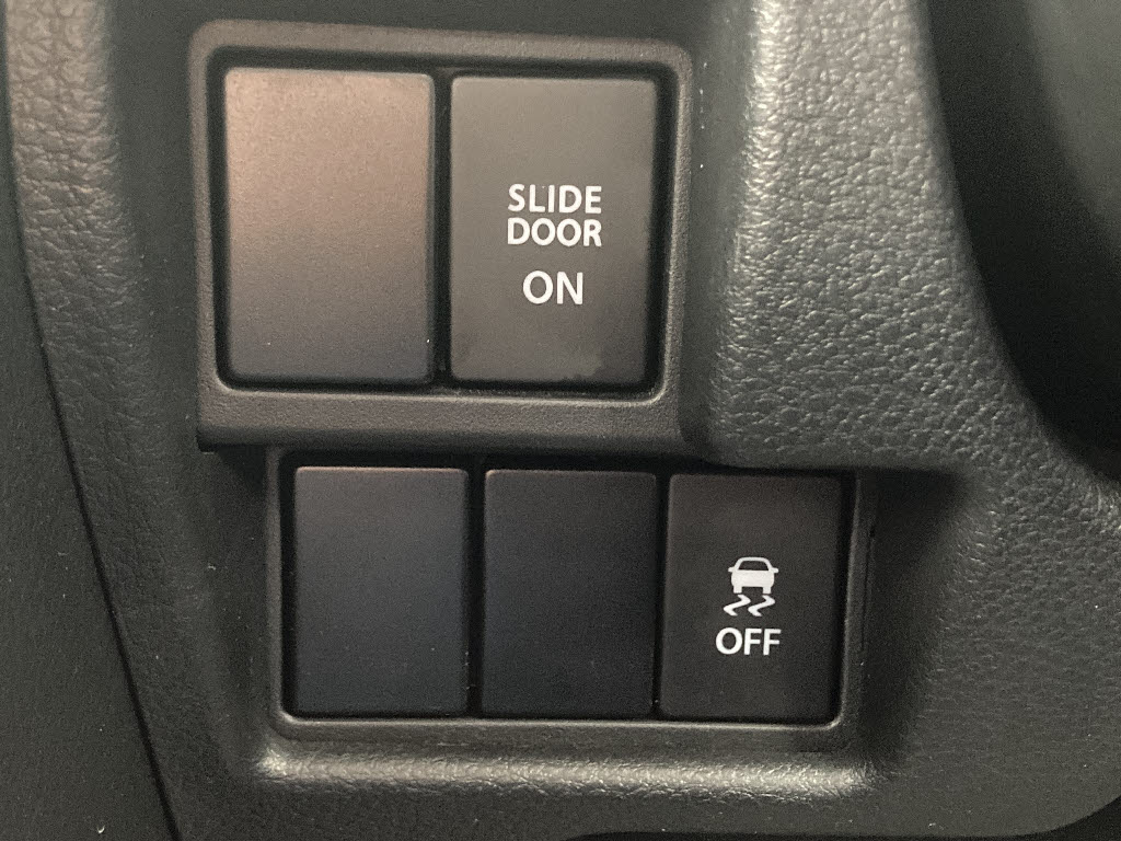 スズキ スペーシアカスタム ﾊｲﾌﾞﾘｯﾄﾞGS 4WD