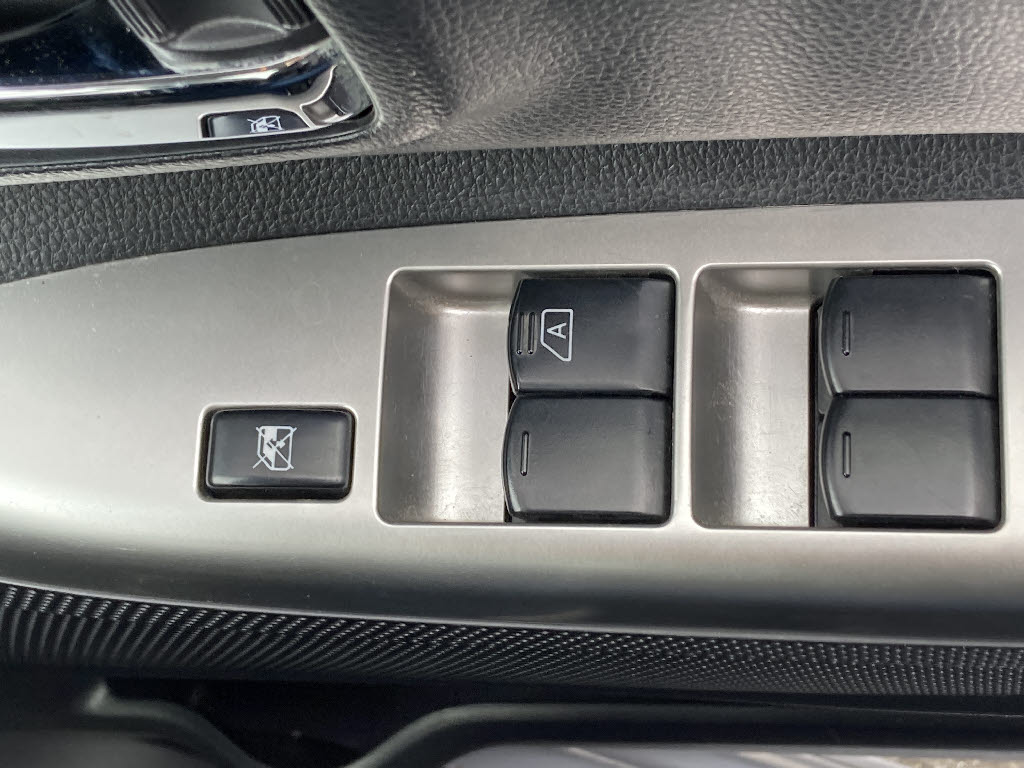 三菱 ｅＫスペース ｶｽﾀﾑG 4WD