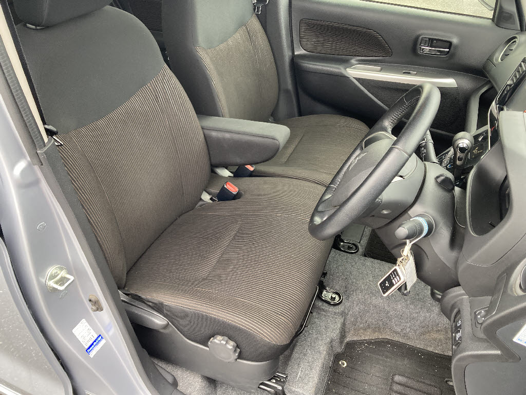 三菱 ｅＫスペース ｶｽﾀﾑG 4WD