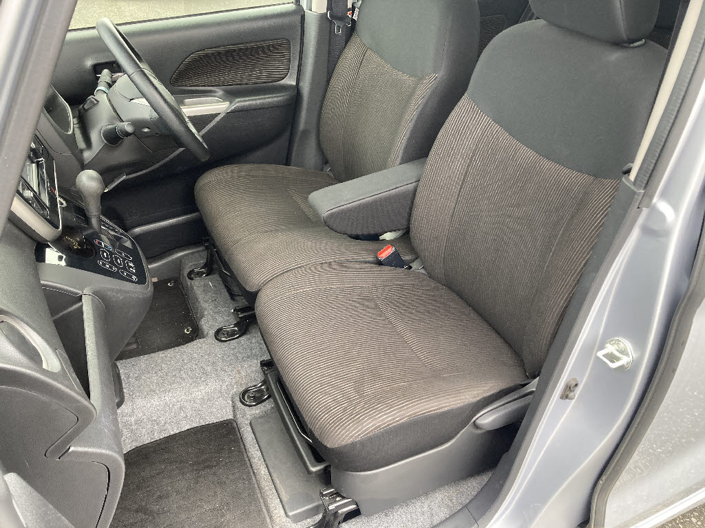 三菱 ｅＫスペース ｶｽﾀﾑG 4WD