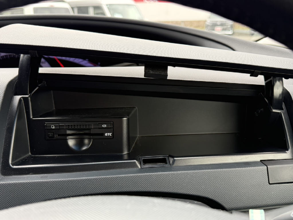 トヨタ エスティマ アエラス 4WD