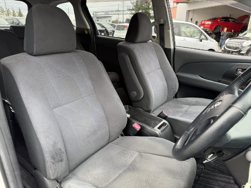 トヨタ エスティマ アエラス 4WD