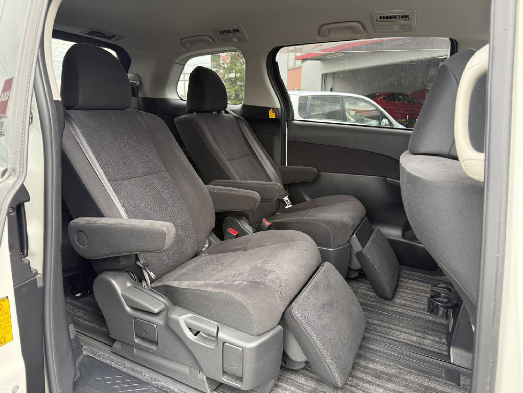 トヨタ エスティマ アエラス 4WD